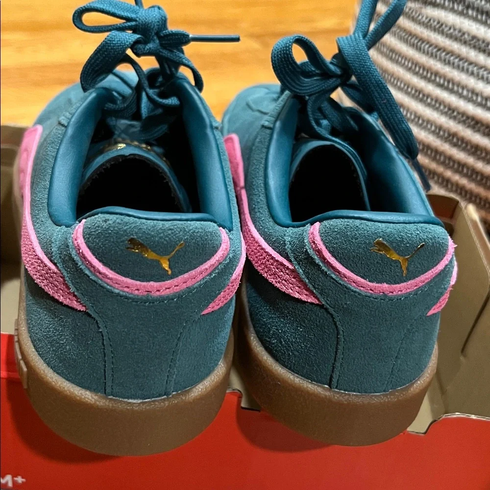 Puma Teal Suede Sneakers with Pink Formstrip and Gum Sole - Picture 4 of 7